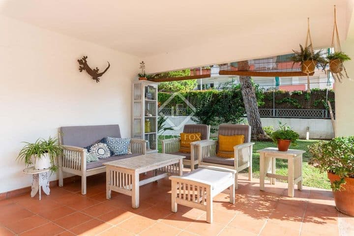 4 bedrooms house for rent in Castelldefels, Spain - Image 3