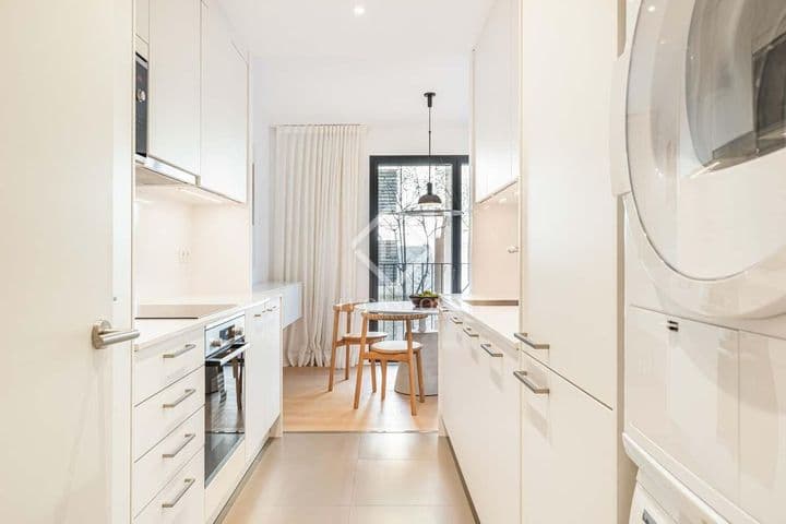 3 bedrooms apartment for rent in Barcelona, Spain - Image 12