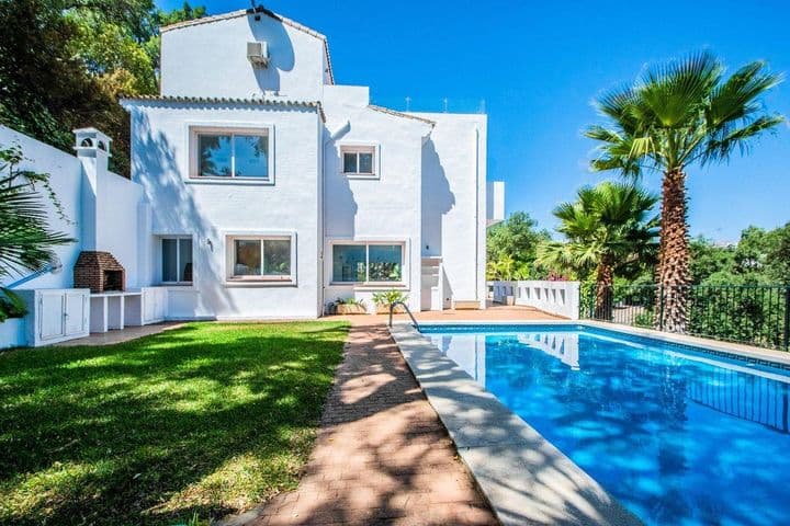 4 bedrooms house for rent in Marbella, Spain - Image 2