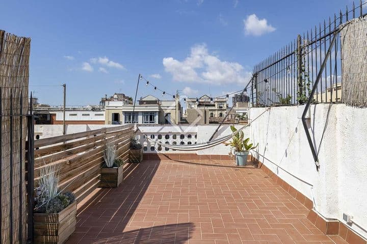 1 bedroom apartment for rent in Barcelona, Spain - Image 4