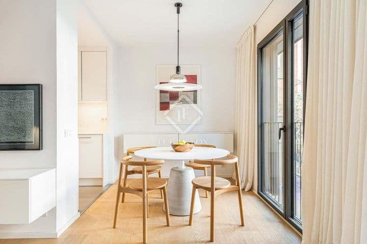 3 bedrooms apartment for rent in Barcelona, Spain - Image 2