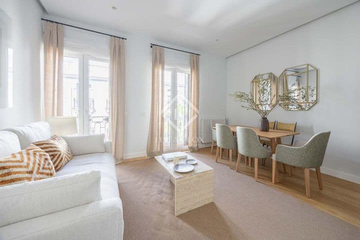 2 bedrooms apartment for sale in Madrid, Spain - Image 5