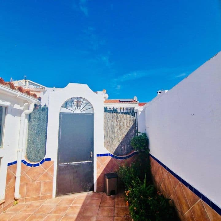 3 bedrooms house for rent in Benalmadena, Spain - Image 3