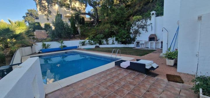 4 bedrooms house for rent in Marbella, Spain - Image 12