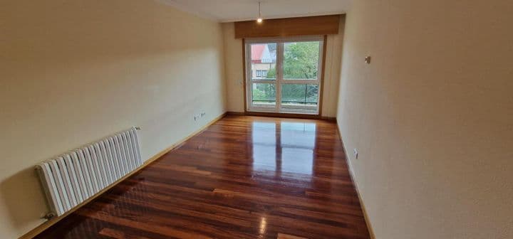 2 bedrooms apartment for rent in Santiago de Compostela, Spain - Image 2