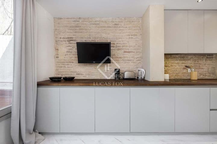 1 bedroom apartment for rent in Barcelona, Spain - Image 9