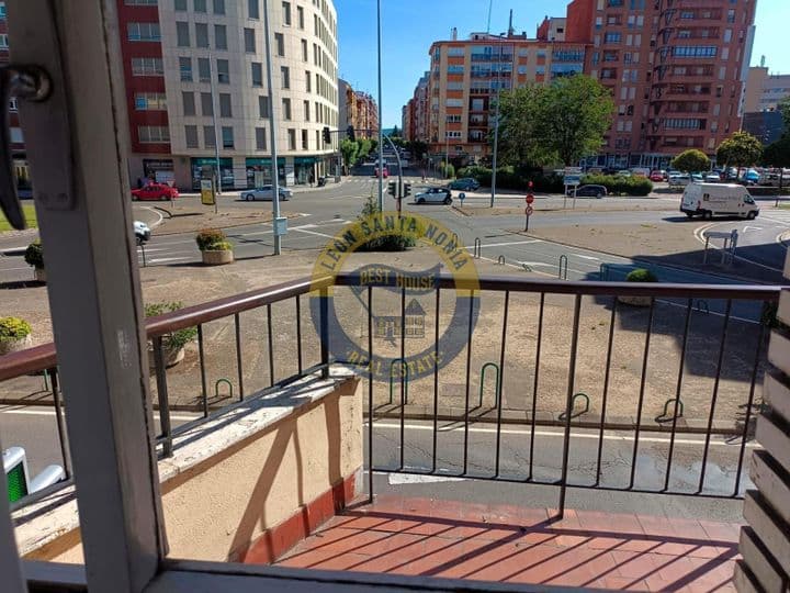 4 bedrooms apartment for sale in Leon, Spain - Image 6