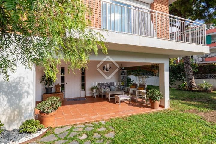 4 bedrooms house for rent in Castelldefels, Spain - Image 2