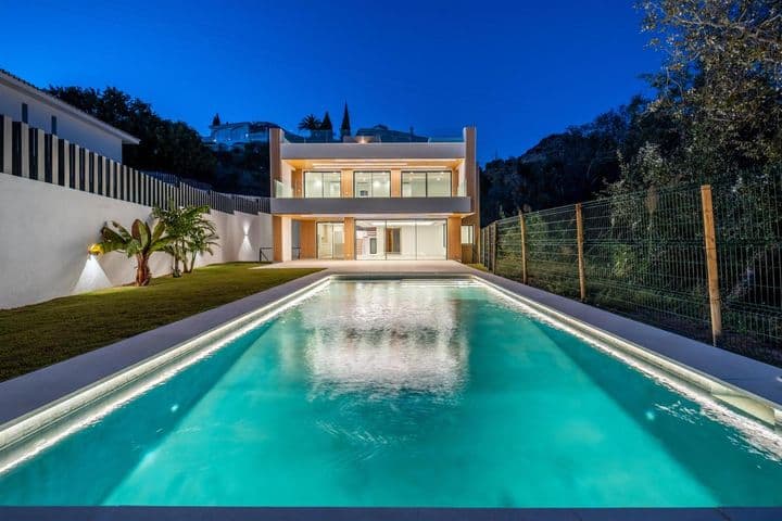 5 bedrooms house for sale in Velez-Malaga, Spain