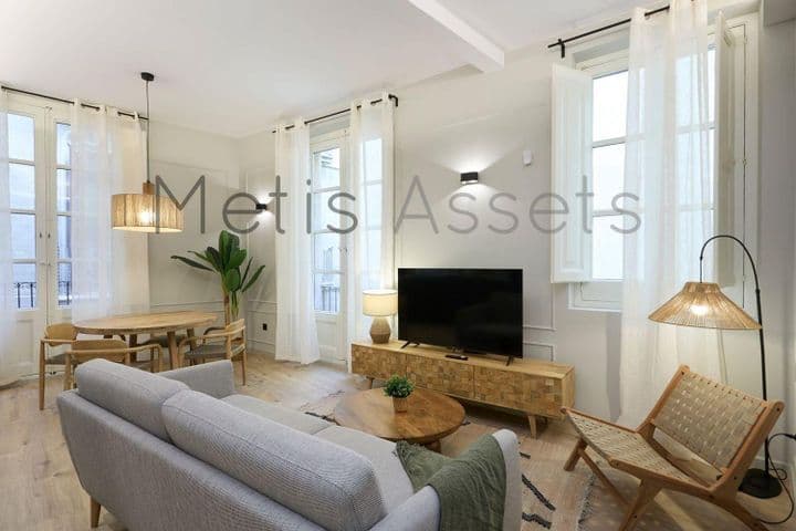 2 bedrooms apartment for rent in Gotic, Spain - Image 3