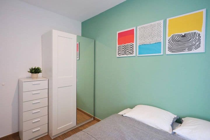 1 bedroom apartment for rent in Sant Antoni, Spain - Image 10