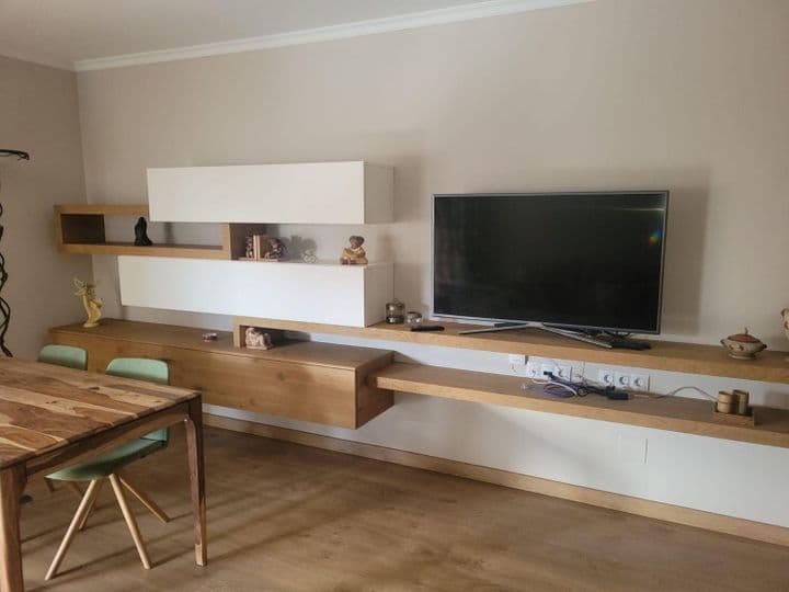 3 bedrooms apartment for rent in Malaga-Centro, Spain - Image 3