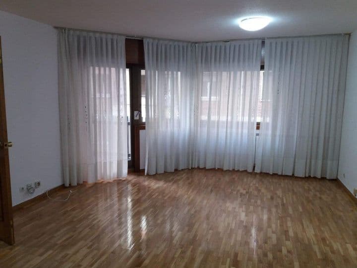 4 bedrooms apartment for sale in Leon, Spain - Image 9