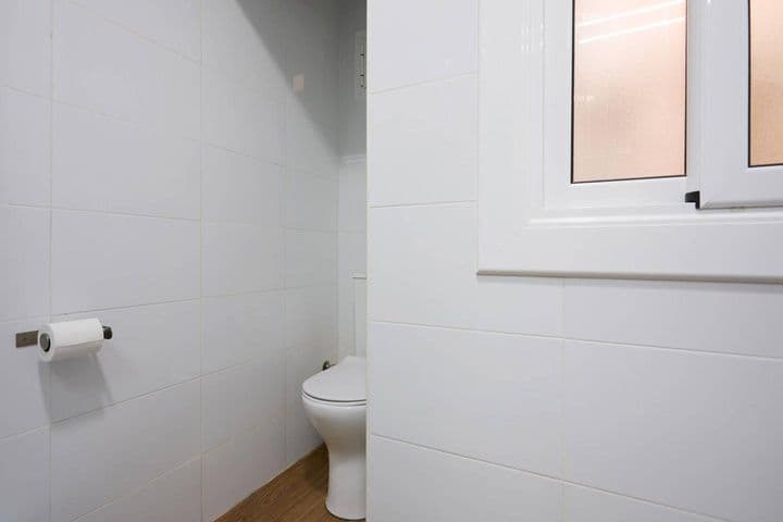 1 bedroom apartment for rent in Sant Antoni, Spain - Image 12