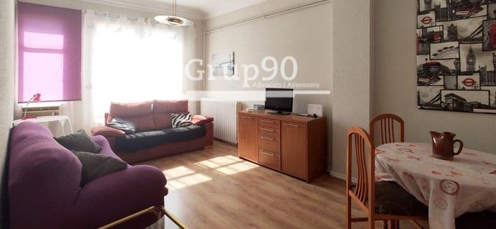 5 bedrooms apartment for rent in Lleida, Spain - Image 2