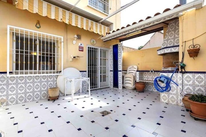 4 bedrooms house for rent in Centro, Spain - Image 4