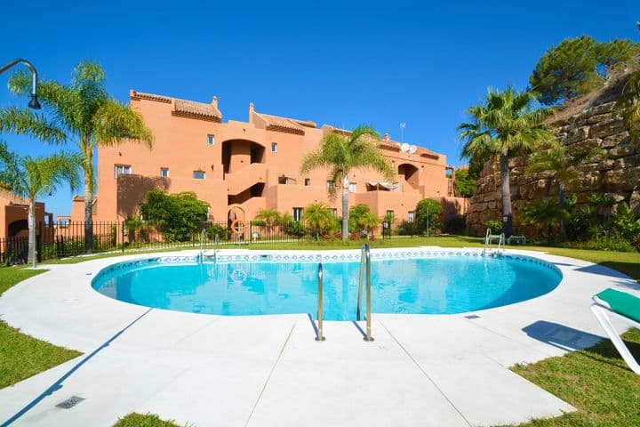 2 bedrooms apartment for rent in Elviria-Cabopino, Spain