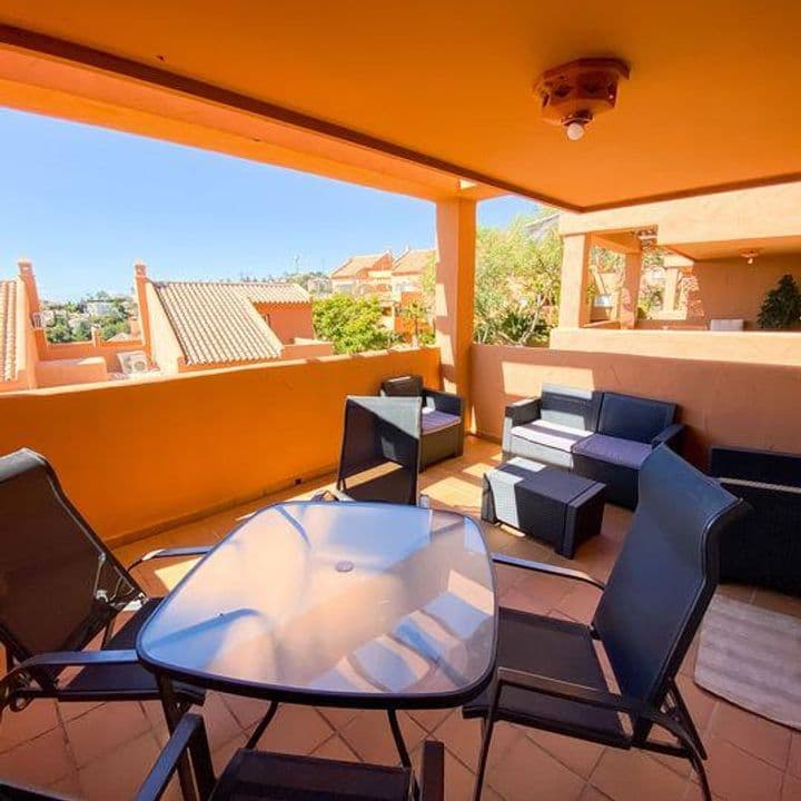 2 bedrooms apartment for rent in Elviria-Cabopino, Spain - Image 3