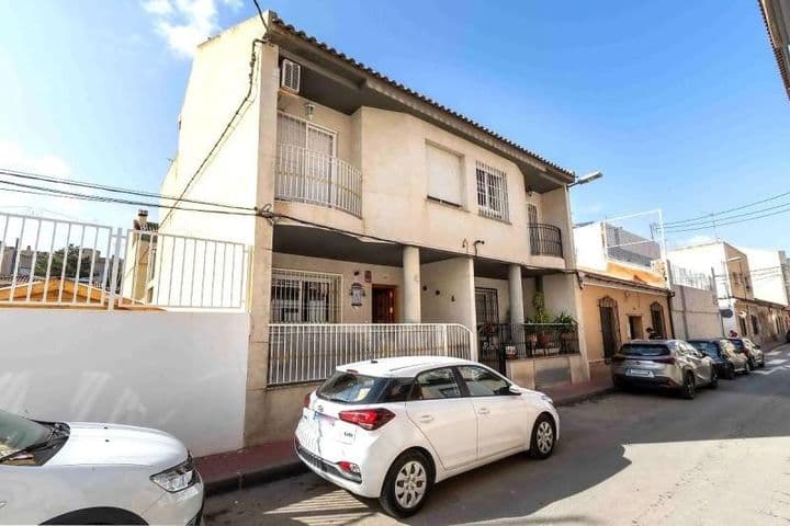 4 bedrooms house for rent in Centro, Spain - Image 2