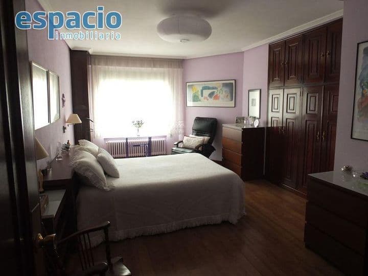 4 bedrooms apartment for sale in Ponferrada, Spain - Image 2