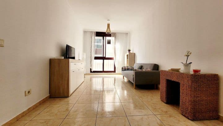 3 bedrooms apartment for rent in Guanarteme, Spain - Image 2