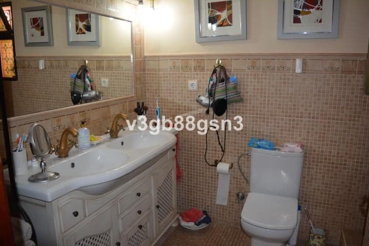 6 bedrooms house for sale in Las Chapas-El Rosario, Spain - Image 7