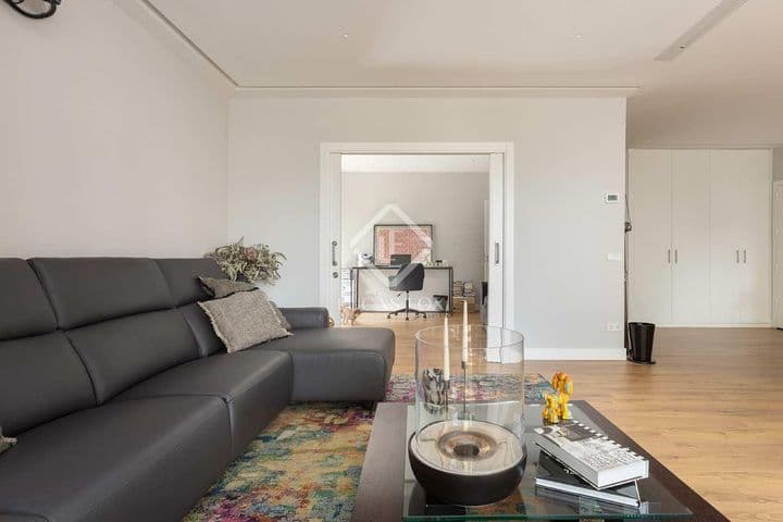 3 bedrooms apartment for rent in Barcelona, Spain - Image 12