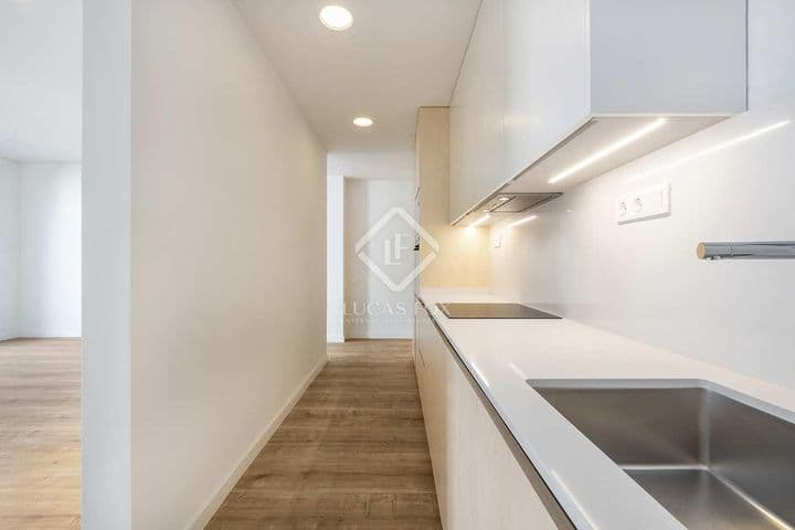 2 bedrooms apartment for rent in Barcelona, Spain - Image 11