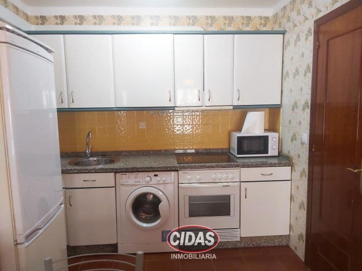 1 bedroom apartment for rent in Oviedo, Spain - Image 7