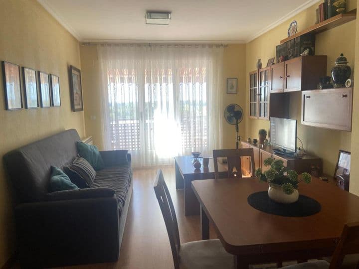 1 bedroom apartment for sale in Valencia de Don Juan, Spain - Image 2