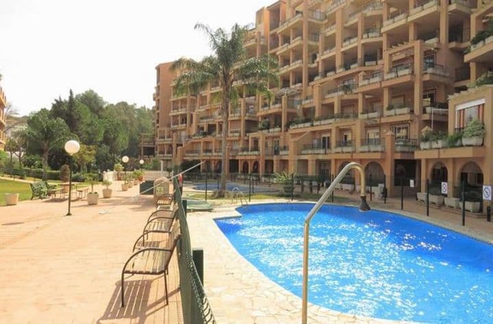 2 bedrooms apartment for rent in Torreblanca del Sol, Spain - Image 3