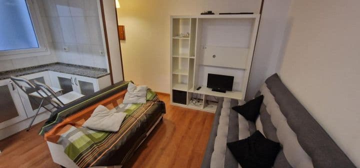 3 bedrooms apartment for rent in Santiago de Compostela, Spain - Image 5