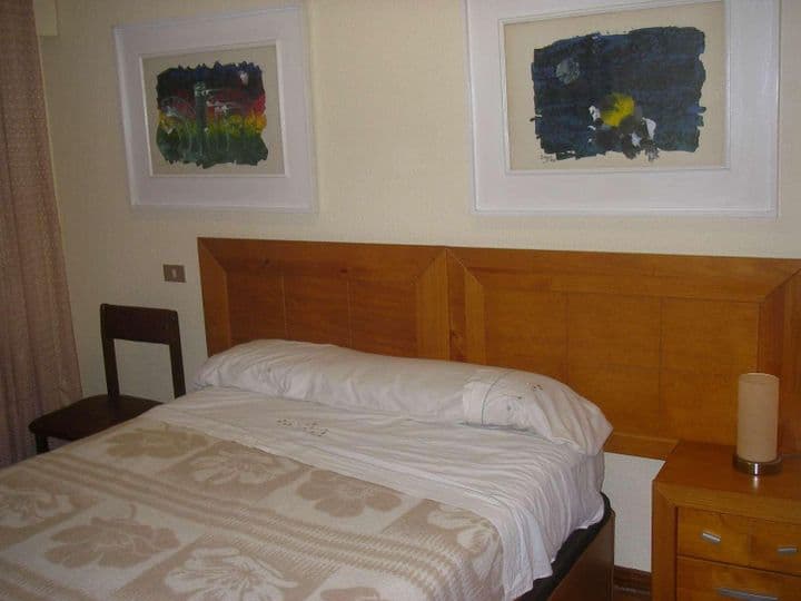 1 bedroom apartment for rent in Salamanca, Spain - Image 6