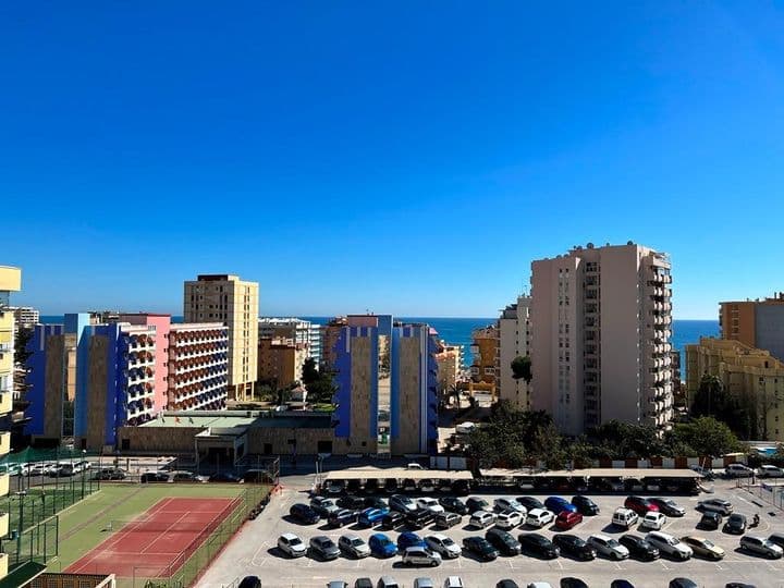 2 bedrooms apartment for rent in Torreblanca del Sol, Spain - Image 2