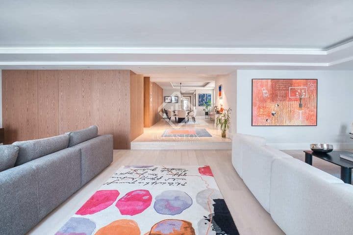 4 bedrooms apartment for sale in Madrid, Spain - Image 3