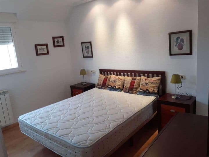 1 bedroom apartment for rent in Salamanca, Spain - Image 11