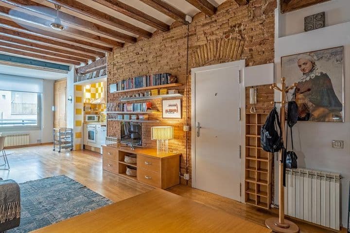 1 bedroom apartment for rent in Gracia, Spain - Image 11