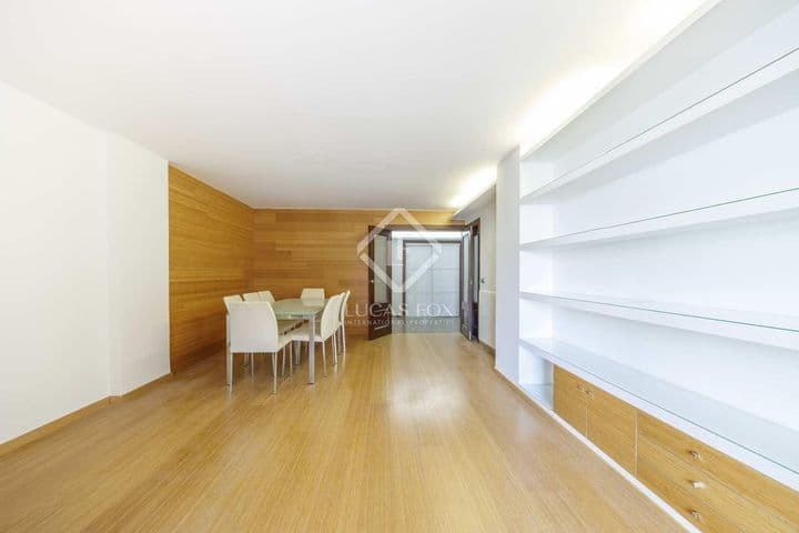 4 bedrooms apartment for rent in Valencia, Spain - Image 10