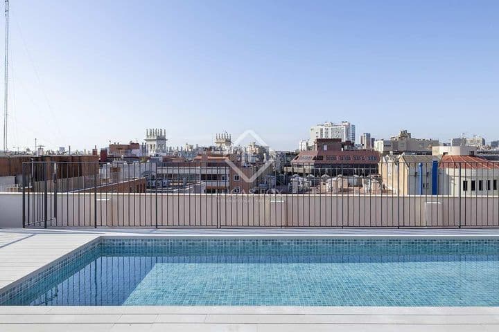 2 bedrooms apartment for rent in Barcelona, Spain - Image 2