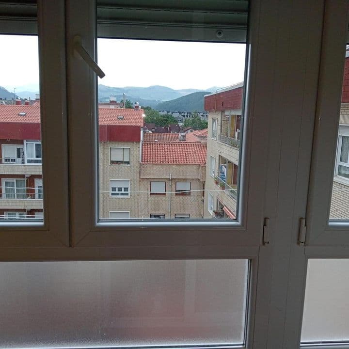 3 bedrooms apartment for rent in Torrelavega, Spain - Image 12