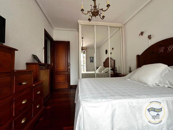 4 bedrooms apartment for rent in Santander, Spain - Image 11