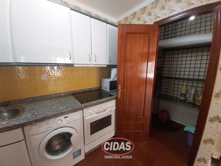 1 bedroom apartment for rent in Oviedo, Spain - Image 8