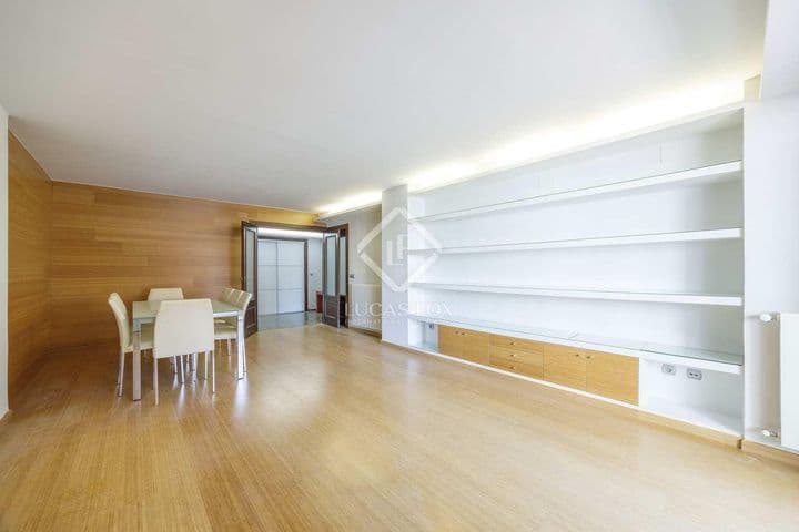 4 bedrooms apartment for rent in Valencia, Spain - Image 2