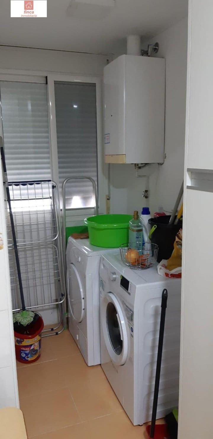 2 bedrooms apartment for rent in Montijo, Spain - Image 8