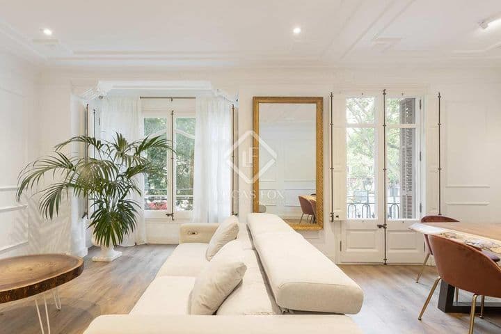 2 bedrooms apartment for rent in Barcelona, Spain - Image 6