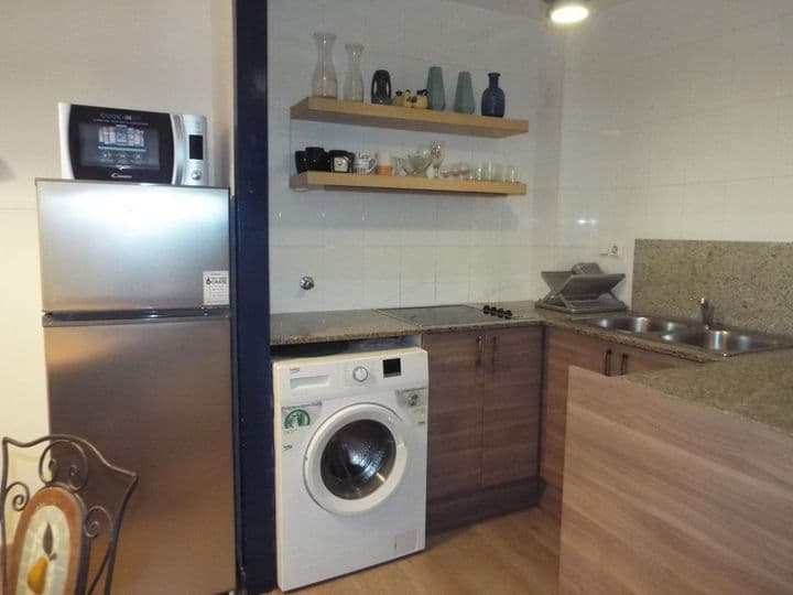 2 bedrooms apartment for rent in La Barceloneta, Spain - Image 4