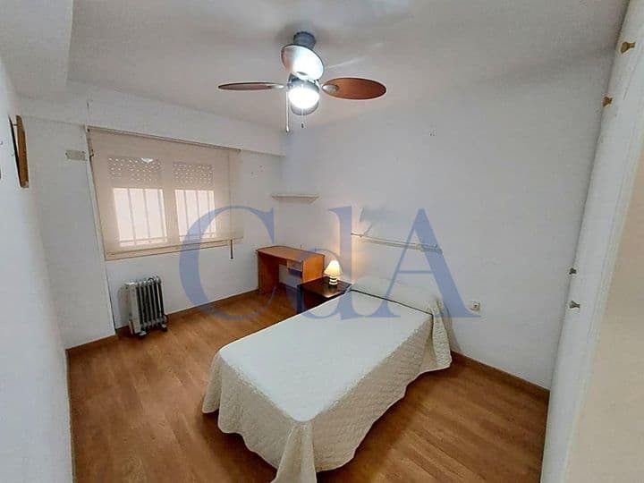 3 bedrooms apartment for rent in Centro, Spain - Image 12