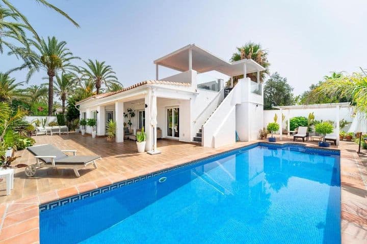 4 bedrooms house for rent in Marbesa, Spain