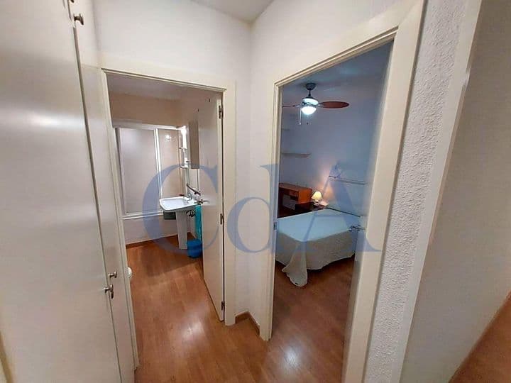 3 bedrooms apartment for rent in Centro, Spain - Image 11