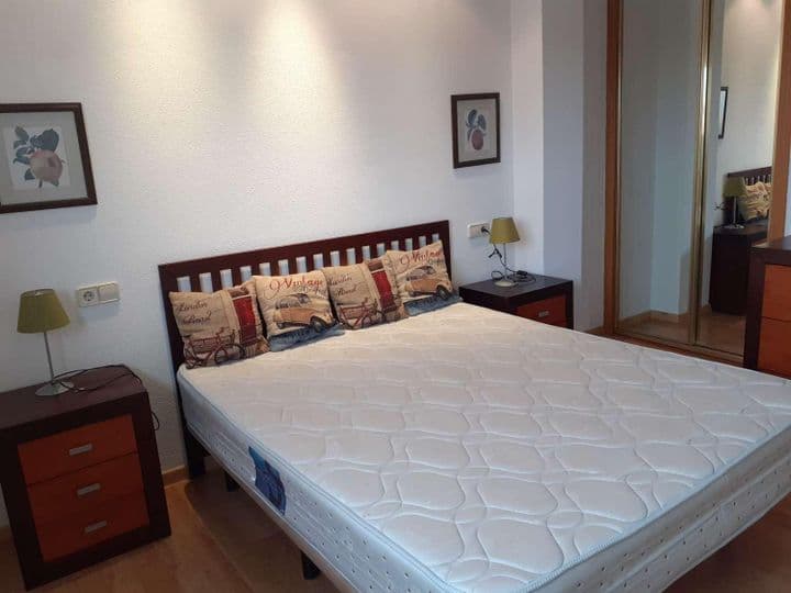 1 bedroom apartment for rent in Salamanca, Spain - Image 8